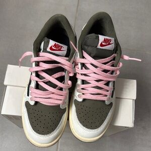 Nike Air Jordan 1 Low Travis Scott Shoes / Pink laces (Little Kids) hard to find